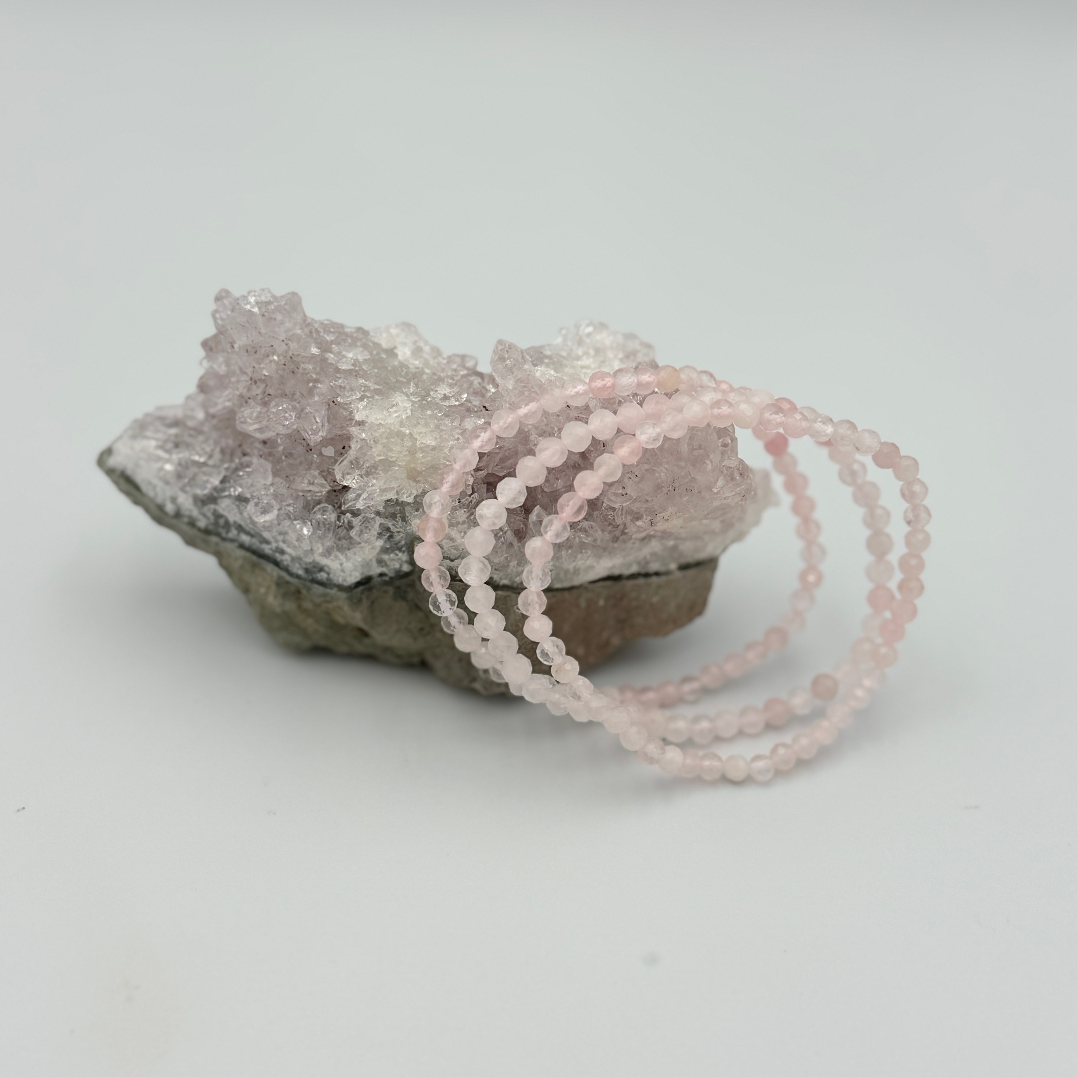 Rozenkwarts facet armband 4 mm