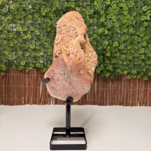 Roze amethist op standaard groot