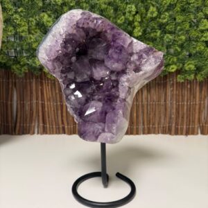 Amethist op standaard