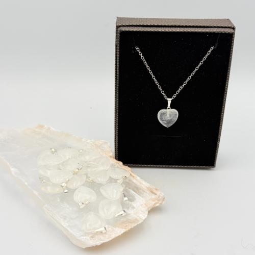 Hanger bergkristal hartje