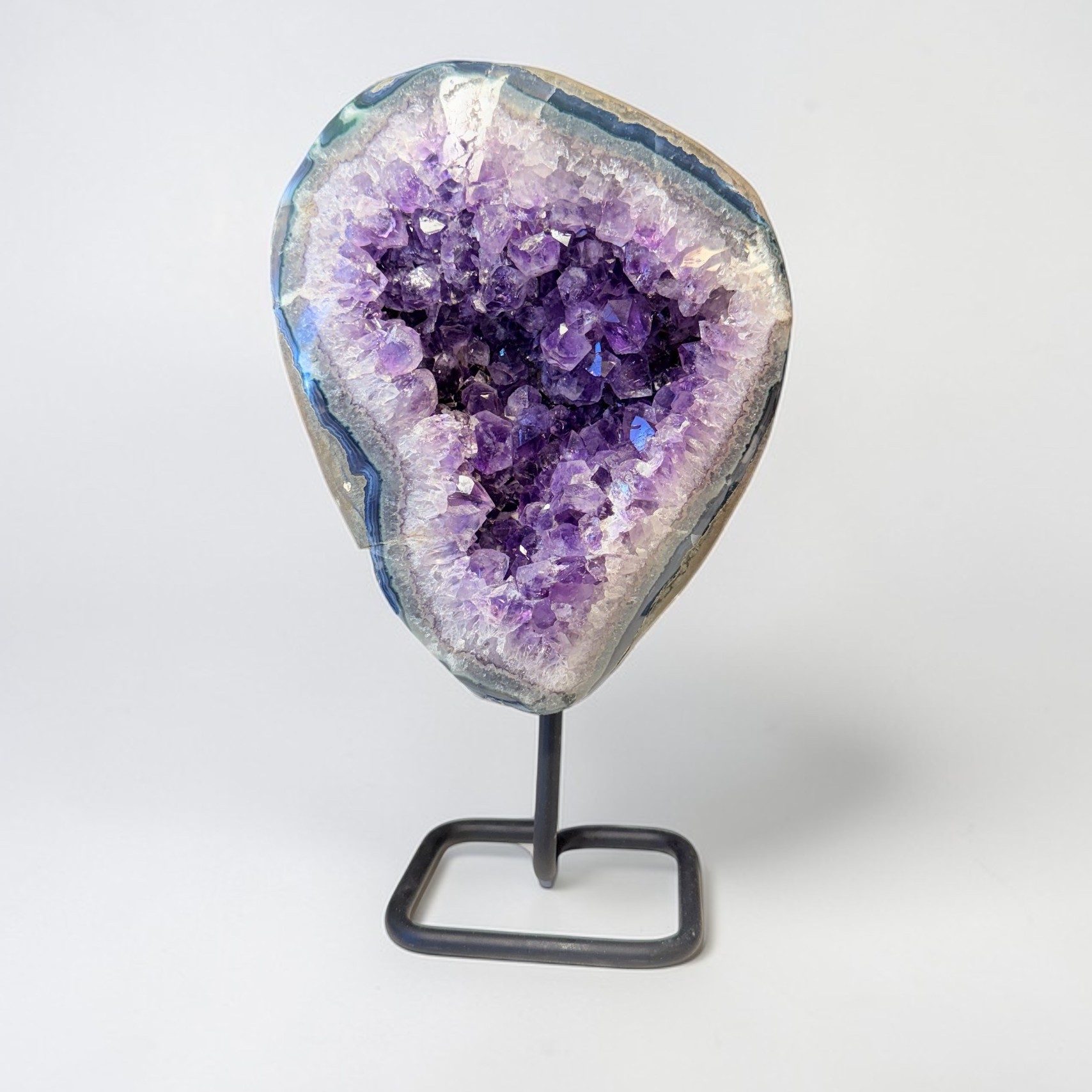 Amethist op standaard