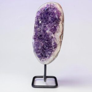Amethist op standaard