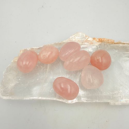 Rozenkwarts trommelsteen - Liefde en harmonie