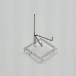 Zilverkleurige standaard met plexiglas voetje (Nr.)