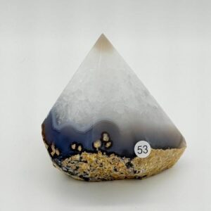 Agaat Piramide –verbinding tussen hemel en aard