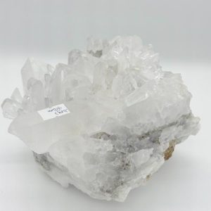 Bergkristal Cluster – Zuiverende en Versterkende Energie